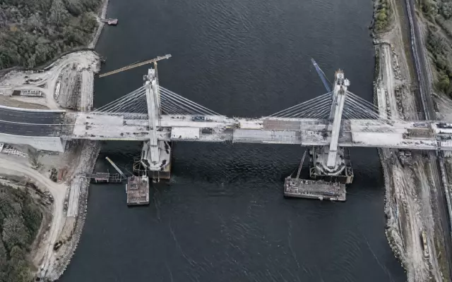 Газпромбанк заработал 130 млрд рублей за год, сообщил Путину Акимов