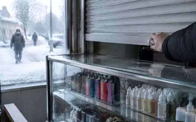 В Якутии приняли закон о запрете розничной продажи вейпов на пять лет